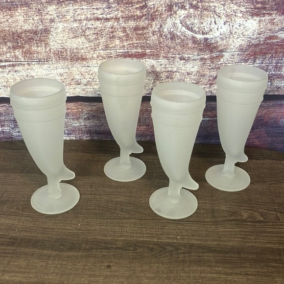 Viking Powder horn frosted glasses Tiara 60’s set of 4 - Picture 1 of 9